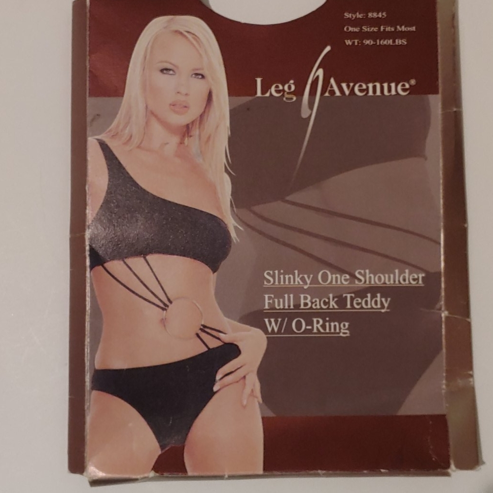 Leg Avenue slinky one shoulder Teddy with o-ring